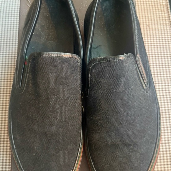 Gucci Dublin Slip On Sneaker in Black GG Canvas with G/R/G detail. Size 10.5 - Picture 5 of 16